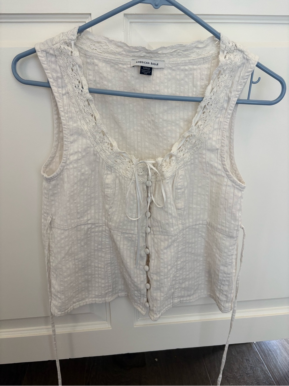 American Eagle Outfitters White Lace-Trim Button Front Camisole